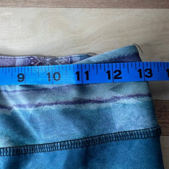 Evolution & Creation Southwestern Aztec Leggings Size Small Yoga Pants *Flaw* - Picture 10 of 11